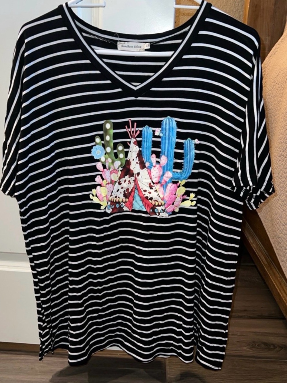 Southwestern Cactus Stripe V‑Neck Top - Black & White